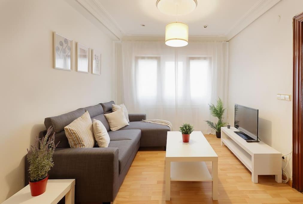 621B Acogedor Apartamento Oviedo Esterno foto