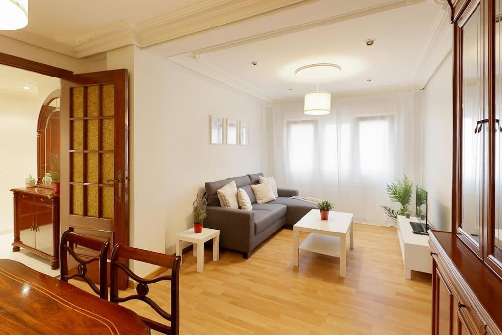 621B Acogedor Apartamento Oviedo Esterno foto